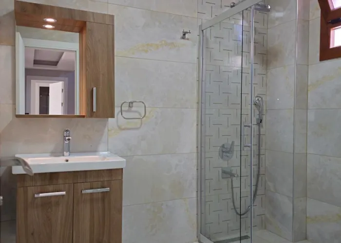 Asiyan וילה מרמריס